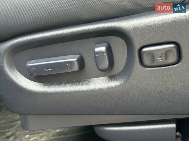 Чорний Хонда СРВ, об'ємом двигуна 2 л та пробігом 185 тис. км за 10150 $, фото 58 на Automoto.ua