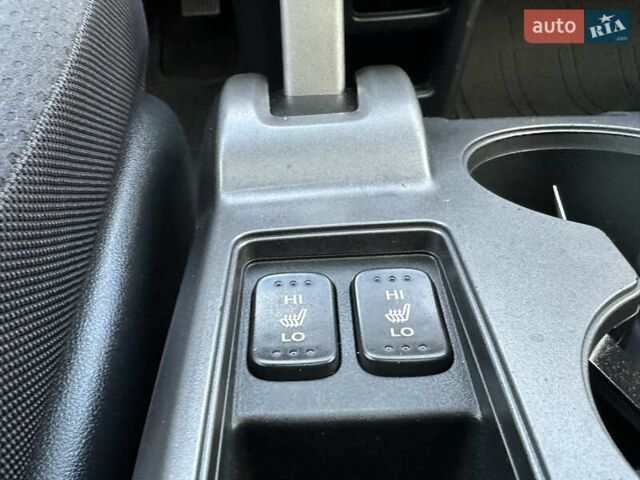 Черный Хонда СРВ, объемом двигателя 2.2 л и пробегом 165 тыс. км за 10499 $, фото 101 на Automoto.ua