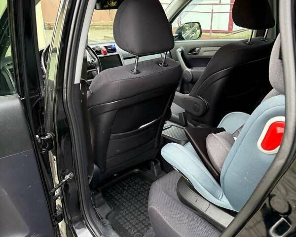 Черный Хонда СРВ, объемом двигателя 2 л и пробегом 202 тыс. км за 12500 $, фото 7 на Automoto.ua