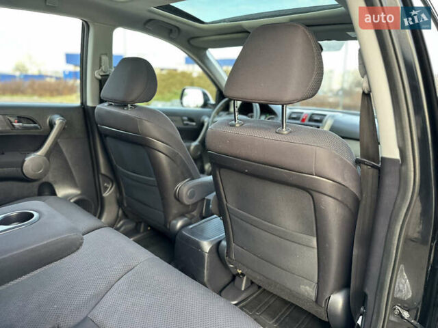 Черный Хонда СРВ, объемом двигателя 2.2 л и пробегом 165 тыс. км за 10499 $, фото 87 на Automoto.ua