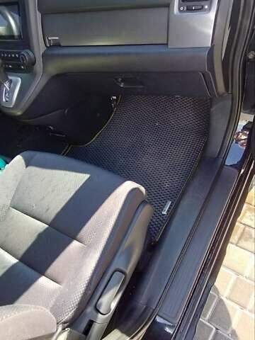 Черный Хонда СРВ, объемом двигателя 2.4 л и пробегом 240 тыс. км за 9500 $, фото 12 на Automoto.ua