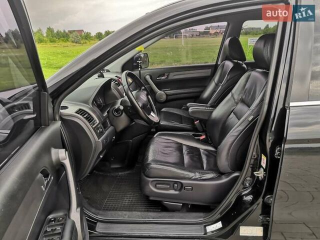 Черный Хонда СРВ, объемом двигателя 2.2 л и пробегом 245 тыс. км за 9500 $, фото 8 на Automoto.ua