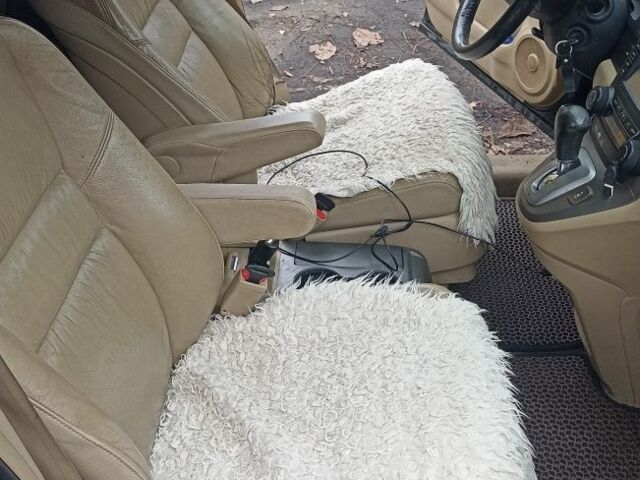 Черный Хонда СРВ, объемом двигателя 2.4 л и пробегом 197 тыс. км за 12000 $, фото 6 на Automoto.ua