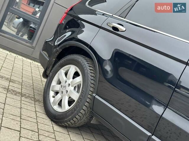 Чорний Хонда СРВ, об'ємом двигуна 2 л та пробігом 185 тис. км за 10150 $, фото 16 на Automoto.ua