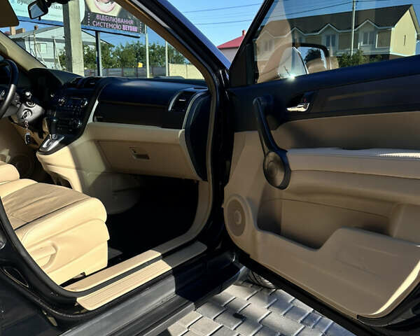 Чорний Хонда СРВ, об'ємом двигуна 2.4 л та пробігом 230 тис. км за 12900 $, фото 22 на Automoto.ua