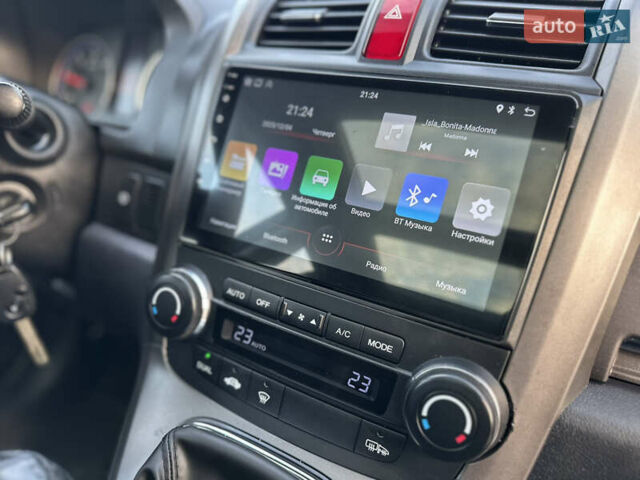 Черный Хонда СРВ, объемом двигателя 2.2 л и пробегом 165 тыс. км за 10499 $, фото 83 на Automoto.ua