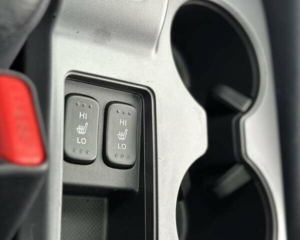 Чорний Хонда СРВ, об'ємом двигуна 2 л та пробігом 185 тис. км за 10150 $, фото 57 на Automoto.ua