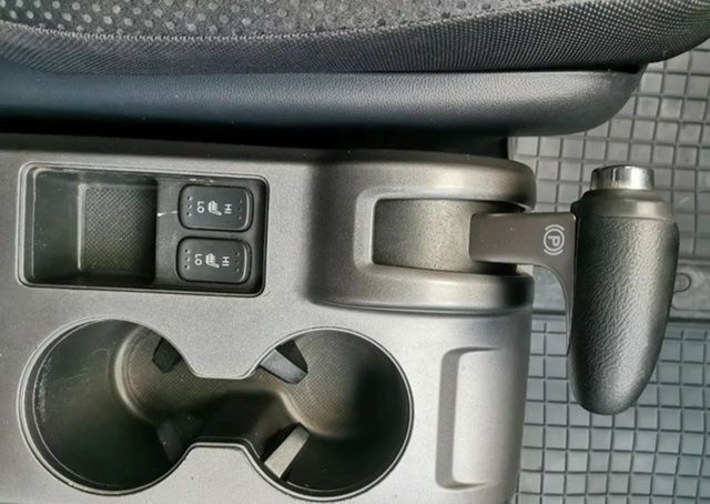 Черный Хонда СРВ, объемом двигателя 2 л и пробегом 193 тыс. км за 4600 $, фото 22 на Automoto.ua