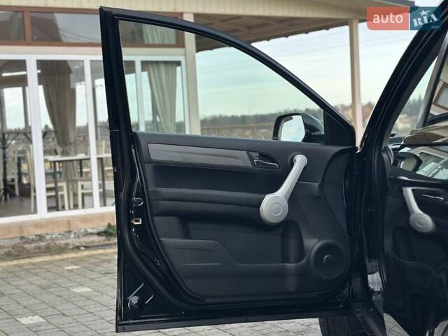 Чорний Хонда СРВ, об'ємом двигуна 2 л та пробігом 191 тис. км за 10450 $, фото 87 на Automoto.ua