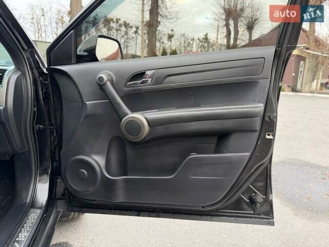 Черный Хонда СРВ, объемом двигателя 2.4 л и пробегом 151 тыс. км за 12777 $, фото 71 на Automoto.ua