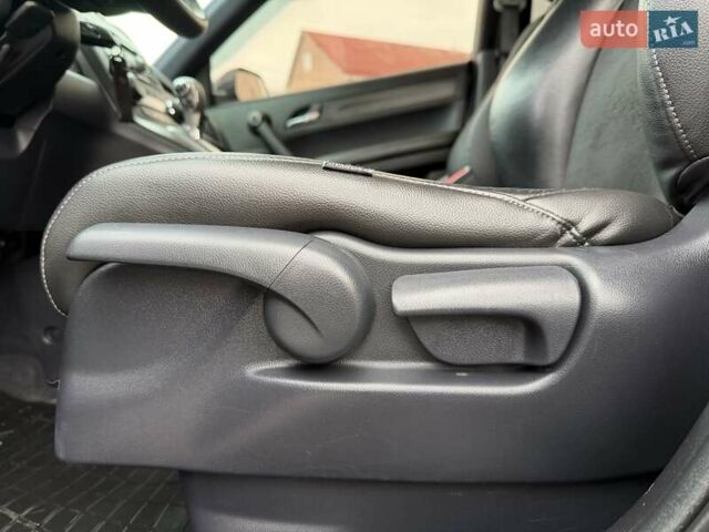 Черный Хонда СРВ, объемом двигателя 2.4 л и пробегом 151 тыс. км за 12777 $, фото 41 на Automoto.ua