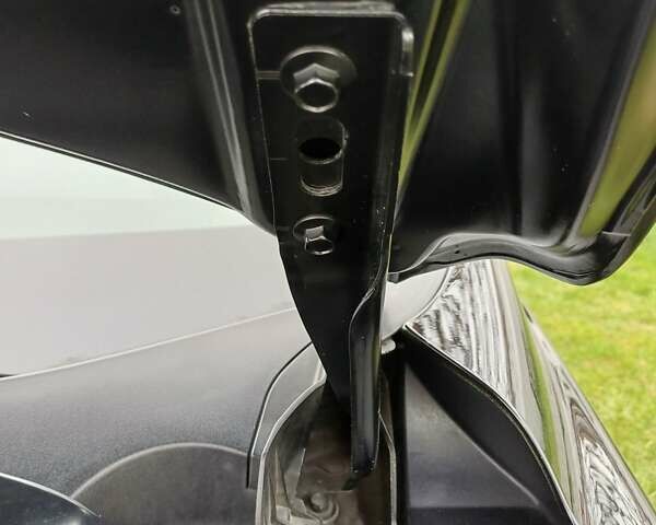 Черный Хонда СРВ, объемом двигателя 2.2 л и пробегом 274 тыс. км за 14750 $, фото 16 на Automoto.ua