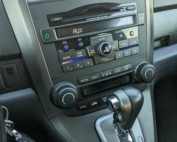 Чорний Хонда СРВ, об'ємом двигуна 2.4 л та пробігом 193 тис. км за 12300 $, фото 4 на Automoto.ua