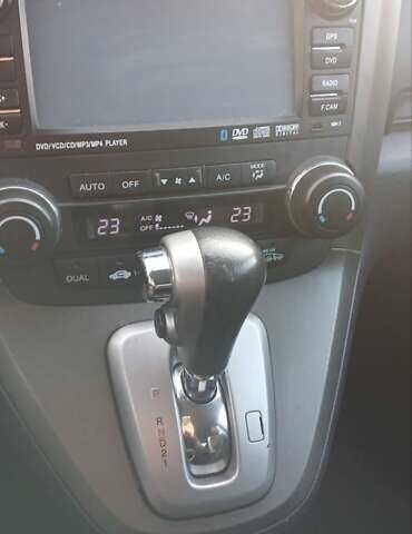 Черный Хонда СРВ, объемом двигателя 2.4 л и пробегом 295 тыс. км за 10500 $, фото 15 на Automoto.ua