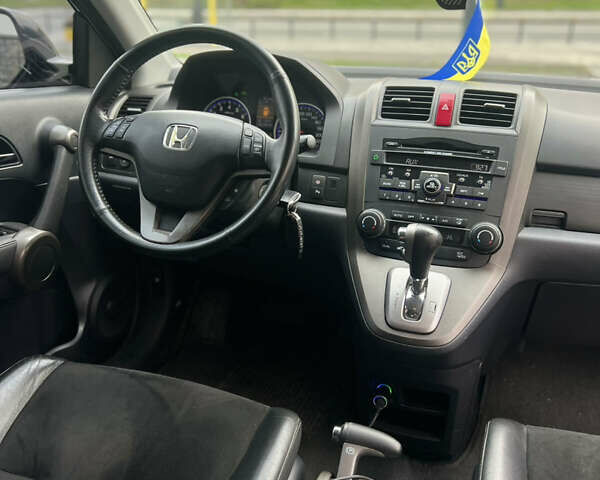 Черный Хонда СРВ, объемом двигателя 2.4 л и пробегом 71 тыс. км за 13499 $, фото 21 на Automoto.ua