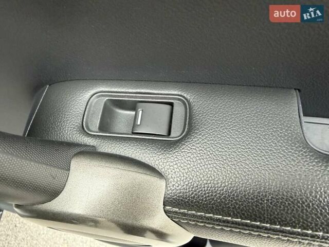 Черный Хонда СРВ, объемом двигателя 2.4 л и пробегом 151 тыс. км за 12777 $, фото 65 на Automoto.ua