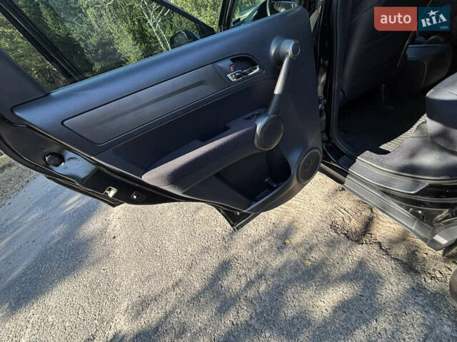 Чорний Хонда СРВ, об'ємом двигуна 2 л та пробігом 159 тис. км за 11650 $, фото 26 на Automoto.ua