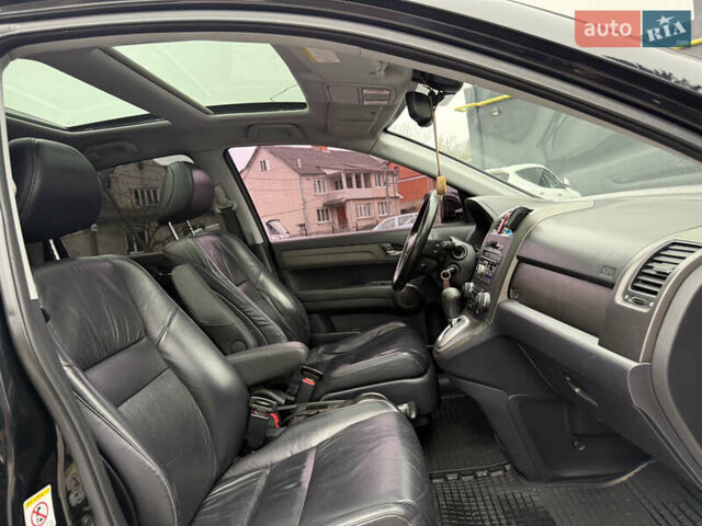 Черный Хонда СРВ, объемом двигателя 2.2 л и пробегом 227 тыс. км за 13000 $, фото 24 на Automoto.ua