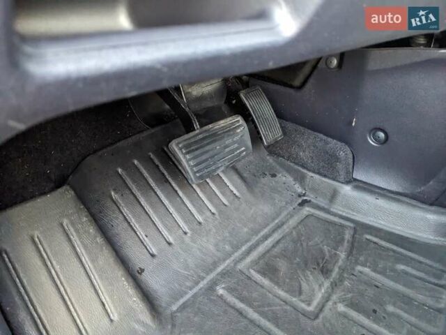 Чорний Хонда СРВ, об'ємом двигуна 2.4 л та пробігом 193 тис. км за 12300 $, фото 15 на Automoto.ua