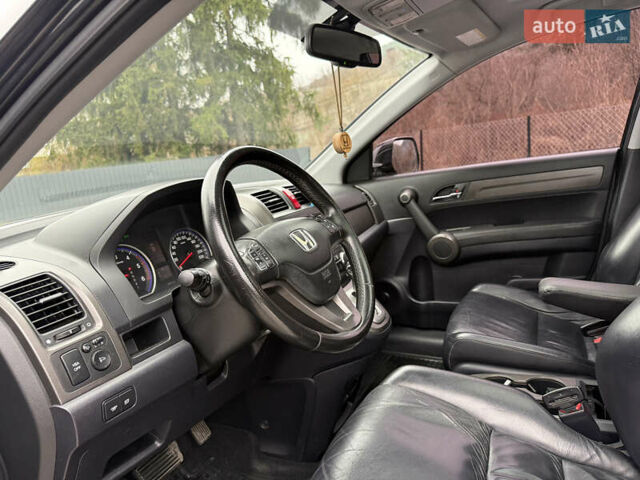 Черный Хонда СРВ, объемом двигателя 2.2 л и пробегом 227 тыс. км за 13000 $, фото 27 на Automoto.ua