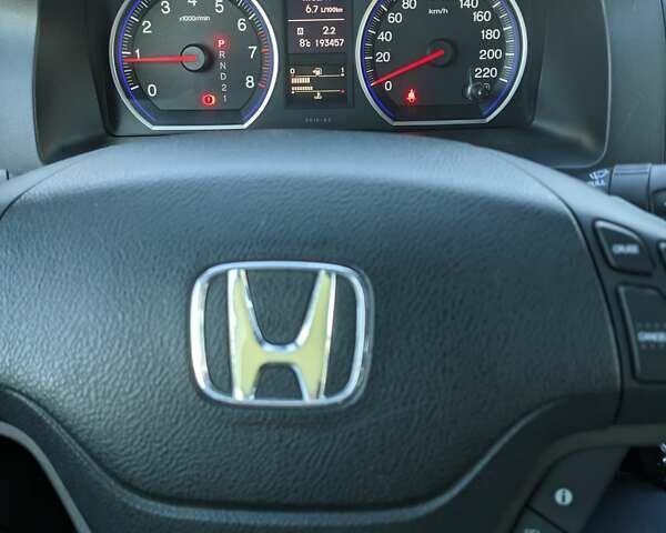 Чорний Хонда СРВ, об'ємом двигуна 2.4 л та пробігом 193 тис. км за 12300 $, фото 3 на Automoto.ua