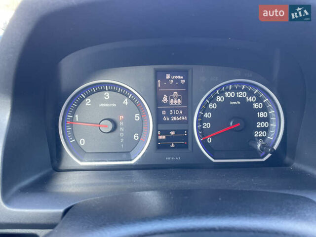 Чорний Хонда СРВ, об'ємом двигуна 2.2 л та пробігом 286 тис. км за 12900 $, фото 20 на Automoto.ua