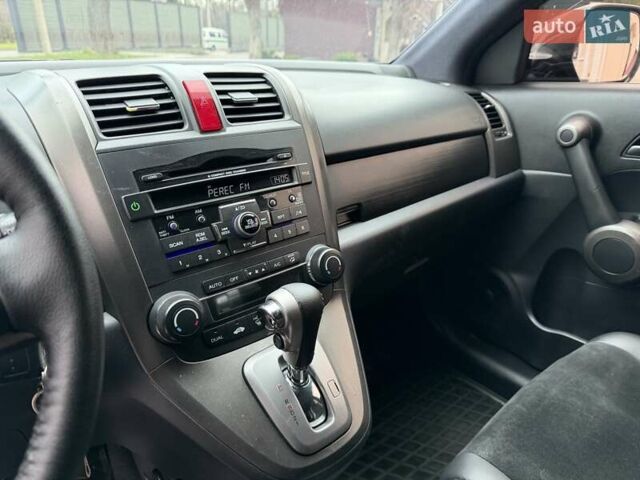 Черный Хонда СРВ, объемом двигателя 2.4 л и пробегом 151 тыс. км за 12777 $, фото 43 на Automoto.ua