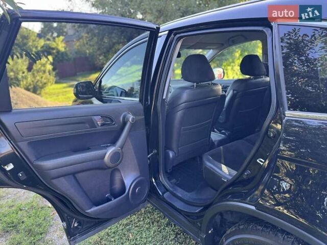 Чорний Хонда СРВ, об'ємом двигуна 2.2 л та пробігом 252 тис. км за 13900 $, фото 26 на Automoto.ua