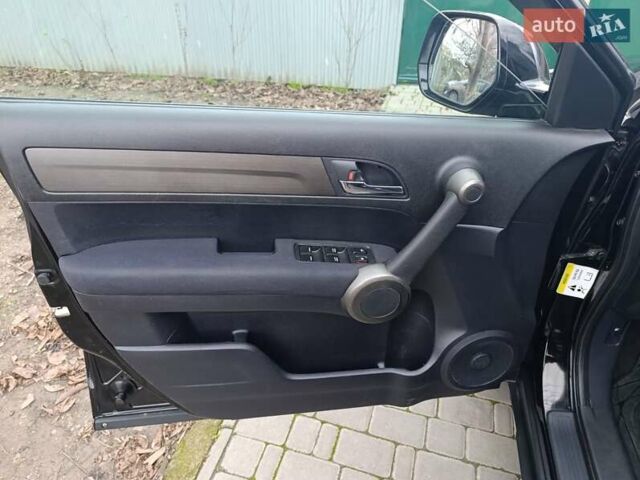 Чорний Хонда СРВ, об'ємом двигуна 2 л та пробігом 199 тис. км за 10900 $, фото 16 на Automoto.ua