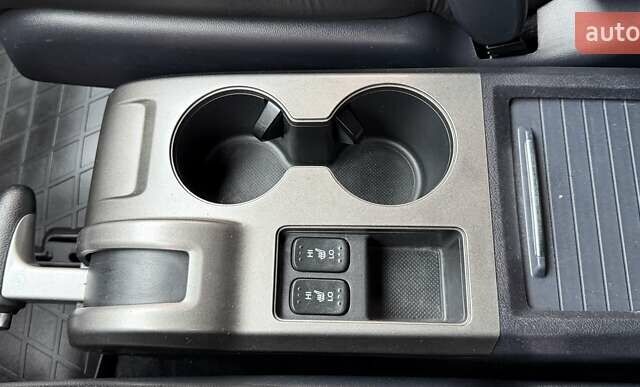 Черный Хонда СРВ, объемом двигателя 2.4 л и пробегом 151 тыс. км за 12777 $, фото 38 на Automoto.ua