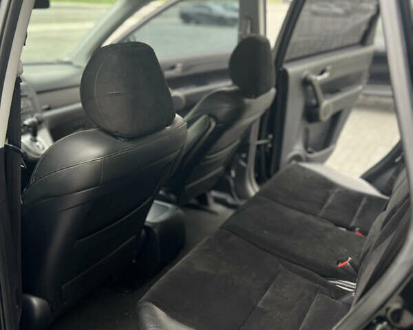 Черный Хонда СРВ, объемом двигателя 2.4 л и пробегом 71 тыс. км за 13499 $, фото 20 на Automoto.ua