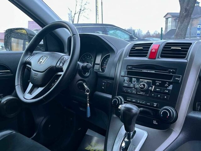 Чорний Хонда СРВ, об'ємом двигуна 2 л та пробігом 245 тис. км за 13100 $, фото 16 на Automoto.ua