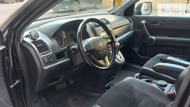 Черный Хонда СРВ, объемом двигателя 2.2 л и пробегом 255 тыс. км за 12999 $, фото 9 на Automoto.ua