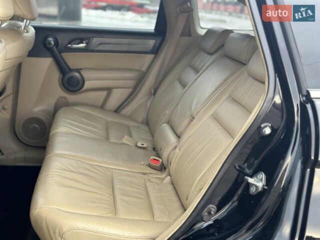 Чорний Хонда СРВ, об'ємом двигуна 2 л та пробігом 181 тис. км за 13777 $, фото 84 на Automoto.ua