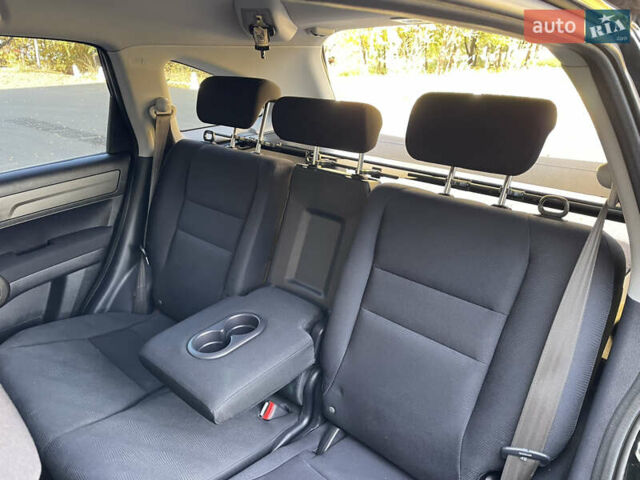 Хонда СРВ 2011 в Киеве на Automoto.ua Черный Хонда СРВ, объемом двигателя 2 л и пробегом 198 тыс. км за 11200 $, фото 16 на Automoto.ua