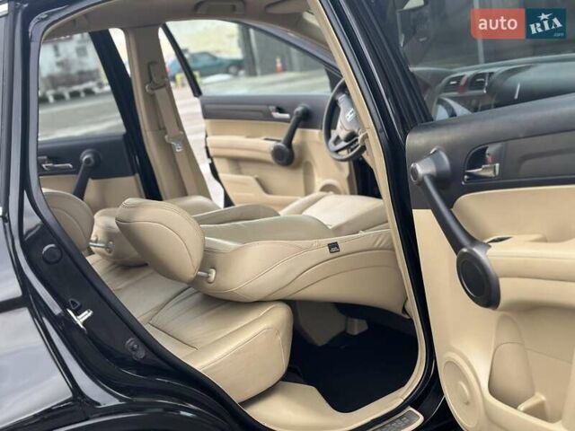 Чорний Хонда СРВ, об'ємом двигуна 2 л та пробігом 181 тис. км за 13777 $, фото 55 на Automoto.ua