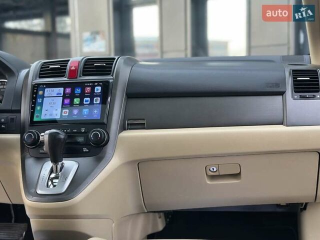 Чорний Хонда СРВ, об'ємом двигуна 2 л та пробігом 181 тис. км за 13777 $, фото 54 на Automoto.ua