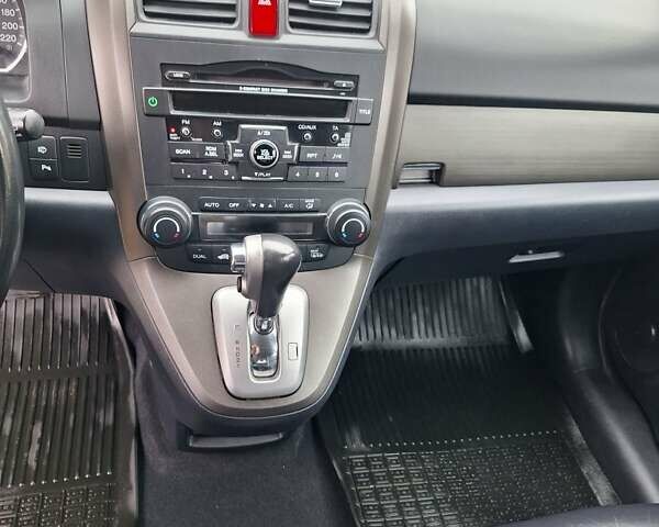 Черный Хонда СРВ, объемом двигателя 2.2 л и пробегом 249 тыс. км за 14950 $, фото 36 на Automoto.ua