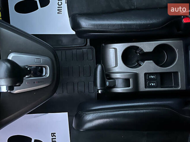 Чорний Хонда СРВ, об'ємом двигуна 2 л та пробігом 245 тис. км за 13100 $, фото 14 на Automoto.ua