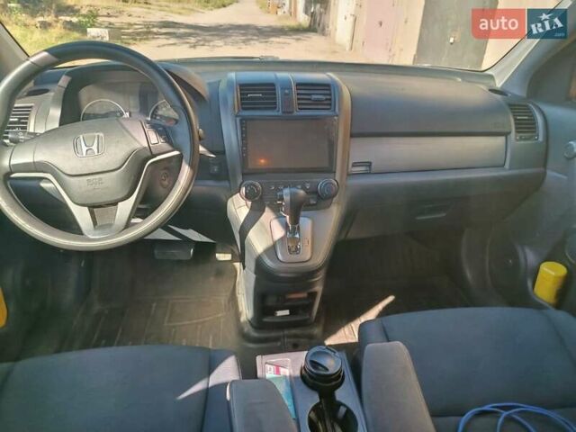 Черный Хонда СРВ, объемом двигателя 2.4 л и пробегом 231 тыс. км за 10500 $, фото 10 на Automoto.ua