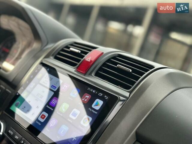 Чорний Хонда СРВ, об'ємом двигуна 2 л та пробігом 181 тис. км за 13777 $, фото 71 на Automoto.ua