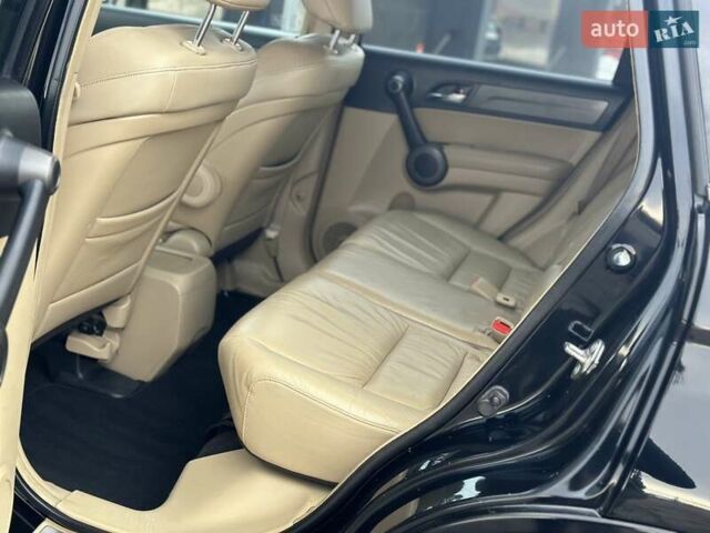 Чорний Хонда СРВ, об'ємом двигуна 2 л та пробігом 181 тис. км за 13777 $, фото 85 на Automoto.ua