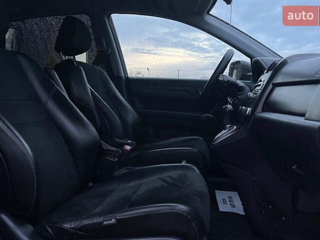 Чорний Хонда СРВ, об'ємом двигуна 2 л та пробігом 245 тис. км за 13100 $, фото 19 на Automoto.ua