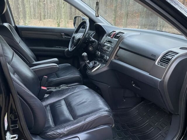 Черный Хонда СРВ, объемом двигателя 2 л и пробегом 220 тыс. км за 12600 $, фото 11 на Automoto.ua