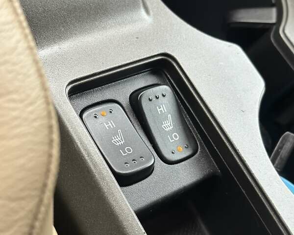 Чорний Хонда СРВ, об'ємом двигуна 2 л та пробігом 181 тис. км за 13777 $, фото 86 на Automoto.ua