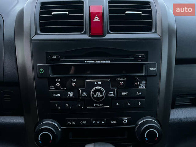 Чорний Хонда СРВ, об'ємом двигуна 2 л та пробігом 245 тис. км за 13100 $, фото 12 на Automoto.ua