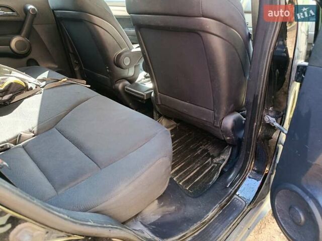 Черный Хонда СРВ, объемом двигателя 2.4 л и пробегом 231 тыс. км за 10500 $, фото 13 на Automoto.ua