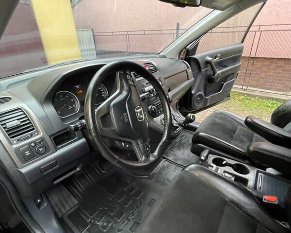 Черный Хонда СРВ, объемом двигателя 2.2 л и пробегом 248 тыс. км за 12700 $, фото 43 на Automoto.ua