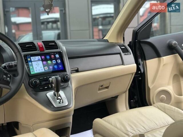 Чорний Хонда СРВ, об'ємом двигуна 2 л та пробігом 181 тис. км за 13777 $, фото 60 на Automoto.ua