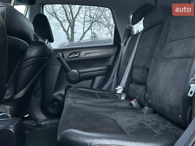 Чорний Хонда СРВ, об'ємом двигуна 2 л та пробігом 245 тис. км за 13100 $, фото 18 на Automoto.ua